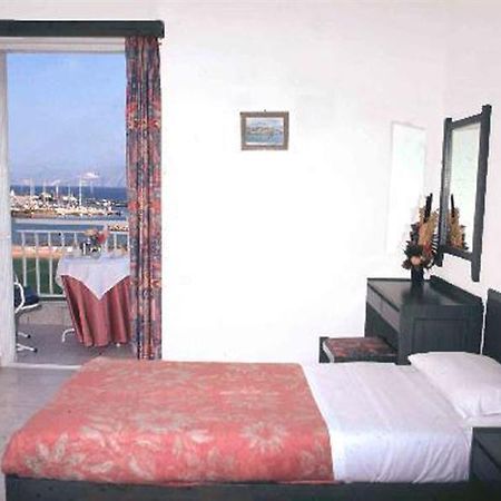 Bousoulas Apartments Ayos Nikolaos Dış mekan fotoğraf